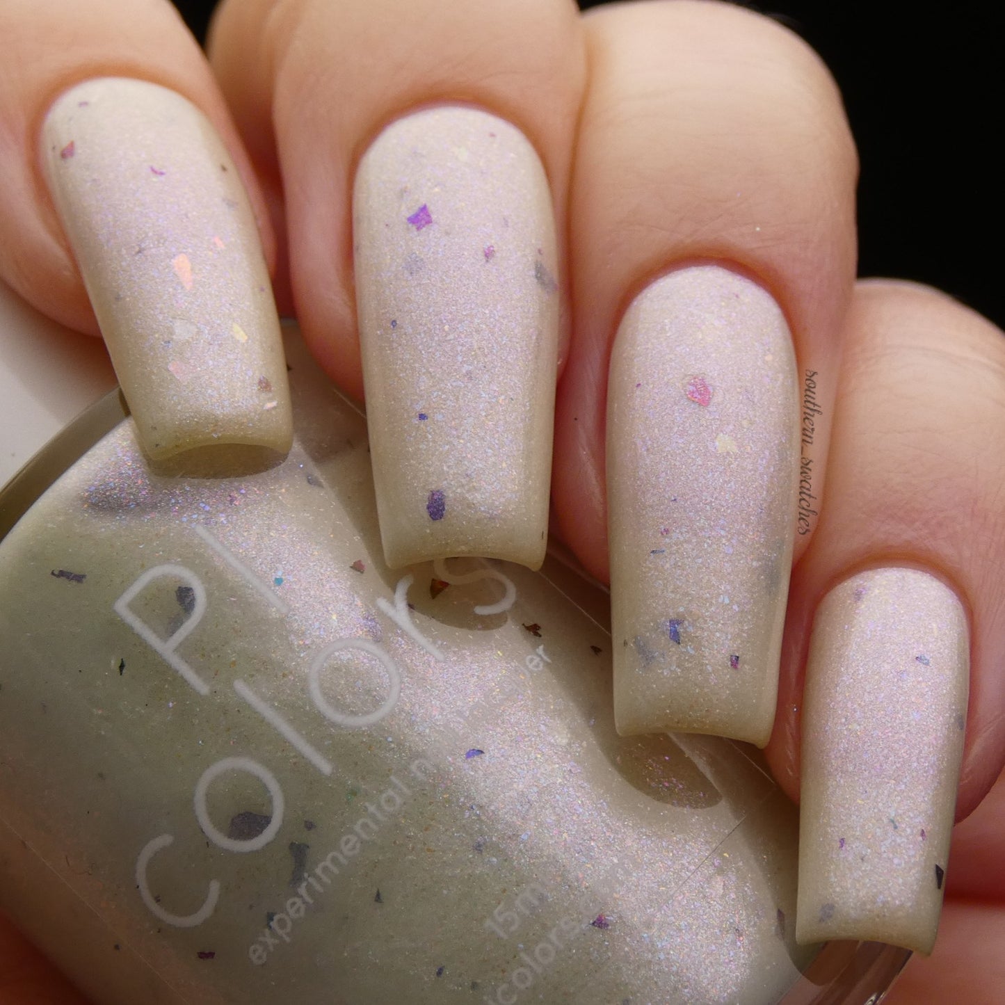 Azizos.000 Pale Green Nail Polish