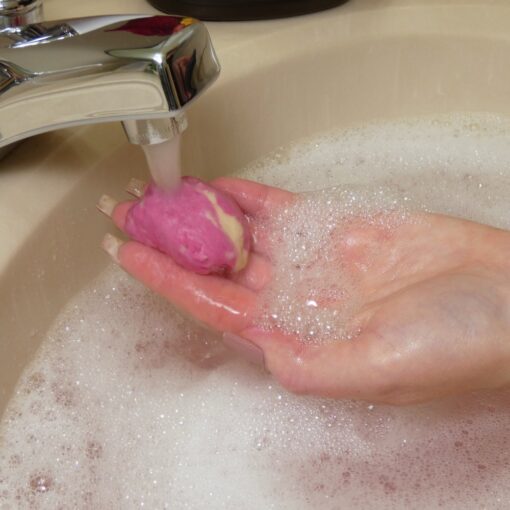 Strawberry Puff Bubble Scoops for Bath/ Bubble Bath by PI Colors